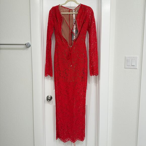 NWT House of CB Lisandra Red Lace Maxi Dress Size Small - Picture 4 of 7